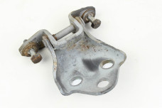 Петля двері передньої правої низ Mitsubishi Space Star 1998-2005 MB927775 (19685)