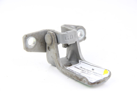 Петля двері передньої правої верх Mitsubishi Pajero Wagon IV (V90) 2007-2013 MR964926 (19746)