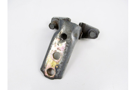 Петля двері задньої правої низ Mitsubishi Grandis 2004-2010 MR292179 (19753)