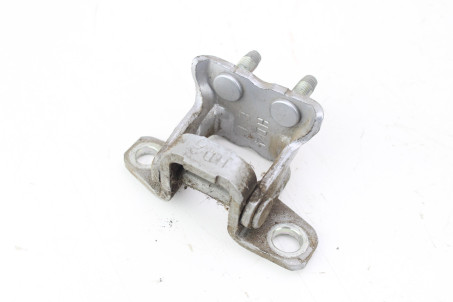 Петля двері задньої правої верх Mitsubishi L200 2005-2015 5732A028 (19760)