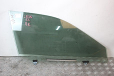 Скло двері переднє праве Lexus ES (GSV40) 2006-2013 6810133152 (19823)