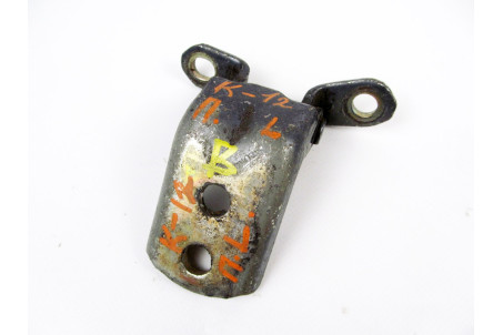 Петля двері передньої лівої верх Nissan Micra (K12) 2002-2011 824212F030 (19841)