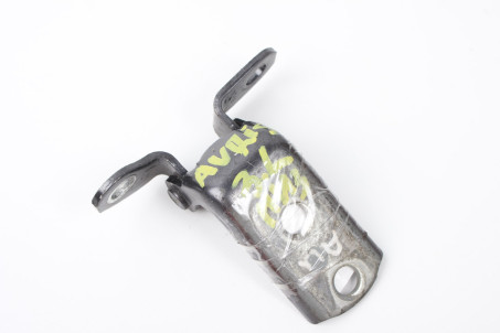 Петля двері задньої лівої низ Toyota Auris 2006-2012 6878052031 (19882)