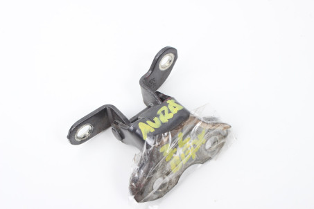 Петля двері задньої лівої верх Toyota Auris 2006-2012 6876020121 (19883)