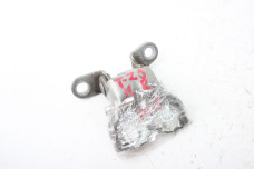 Петля двері передньої правої низ Toyota Avensis T25 (T250) 2003-2009 687300D010 (19897)