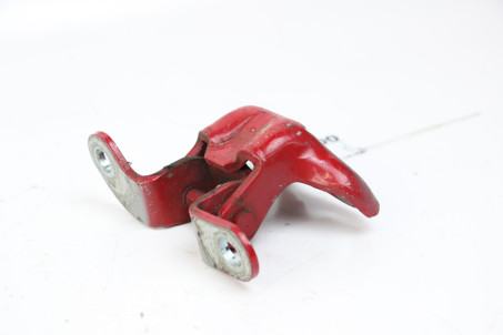 Петля двері задньої лівої верх Toyota Yaris 2005-2011 6876020121 (19900)