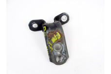 Петля двері передньої правої низ Toyota RAV-4 II 2000-2005 6873033010 (19932)