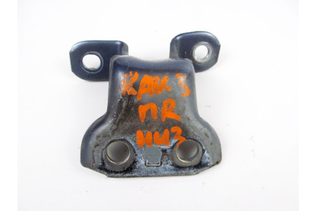 Петля двері передньої правої низ Toyota RAV-4 III 2005-2012 6873033020 (19940)