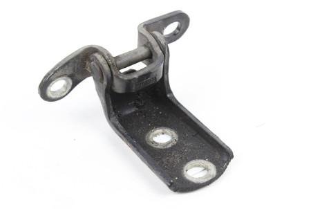 Петля двери задней правой низ Toyota RAV-4 III 2005-2012 6877052030 (19944)