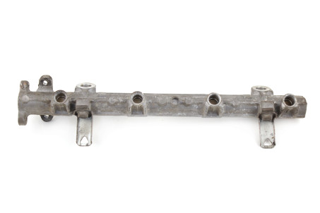 Рампа топливная 1.6 Mitsubishi Space Star 1998-2005 MR420461 (20029)