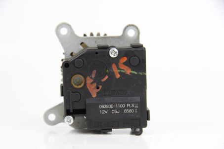 Кроковий двигун пічки лівий Toyota Corolla E15 (E150) 2007-2013 0638001100 (20490)