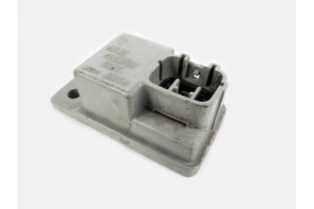 Реле омивача фар Subaru Outback (BR) 2009-2014 88018FE010 (20517)