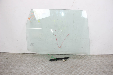 Скло двері заднє праве не оригінал Nissan X-Trail (T31) 2007-2012  (20557)