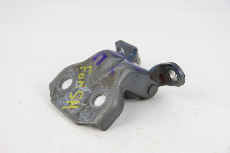 Петля двері передньої правої низ Subaru Forester (SH) 2008-2012 61220FA010 (20829)