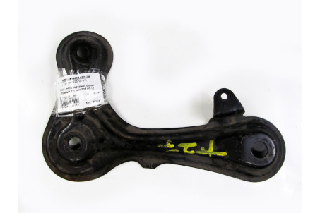 Кронштейн передньої балки правий 09-12 Toyota Avensis T27 (T270) 2009-2018 5225705031 (21323)