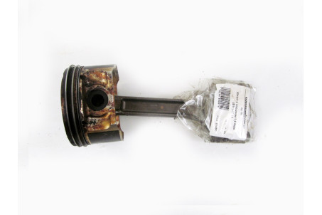 Шатун разом з поршнем 1,6 Nissan Note (E11) 2006-2013 121001HC0A (21490)