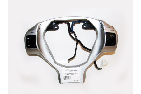 Кнопки керування на кермо Lexus CT 200H 2010-2017 8425076020B3 (21885)