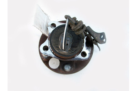 Ступиця задня Toyota Corolla E16 (E160) 2013-2018 4245002120 (22157) 5*114,5