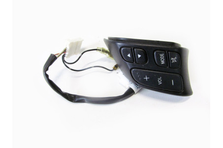Кнопки керування на кермо Mazda 3 (BK) 2003-2008 BP4K664M0A (22402)