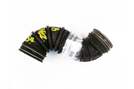 Патрубок повітряного фільтра 1.8 Toyota Corolla E12 (E120) 2000-2006 1788122080 (23243)