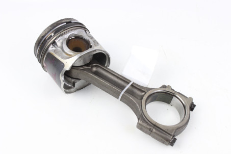 Шатун вместе с поршнем 2.0DCI Nissan Qashqai (J10) 2007-2014 1210000Q0D (23411)