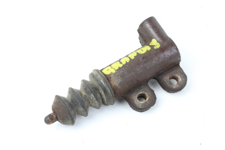 Цилиндр сцепления рабочий Mitsubishi Grandis 2004-2010 MR980563 (23581)