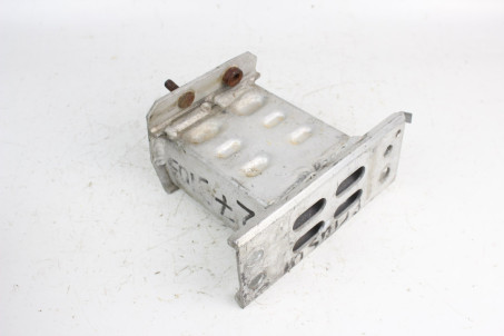 Кронштейн підсилювача бампера LH Toyota Prius (ZVW35) 2009-2015 5701447040 (23655)