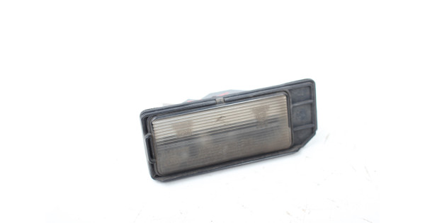 Подсветка номера Mitsubishi ASX 2010-2022 8341A132 (23696)