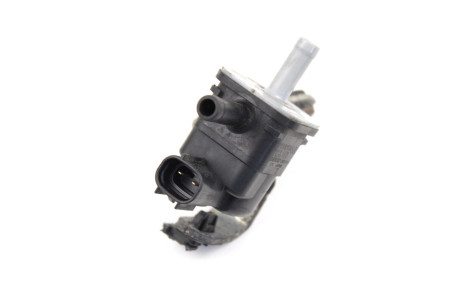 Клапан электромагнитный 3.5 Toyota Avalon (GSX30) 2005-2011 9091012276 (23740)