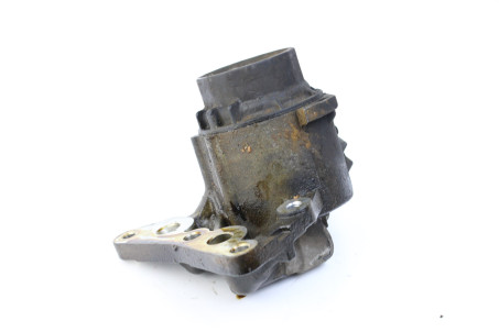 Кронштейн масляного фільтра 1.8 Toyota Avensis T27 (T270) 2009-2018 156090T030 (23772)