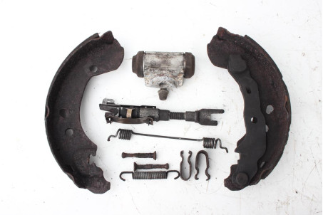 Механізм гальмівний лівий Nissan Note (E11) 2006-2013 44030AX600 / 44060AX625 (23851)