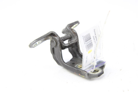 Петля двери задней правой низ Nissan Juke (YF15) 2010-2019 824201KA0A (23879)