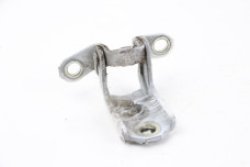 Петля двери передней правой низ Nissan Juke (YF15) 2010-2019 824201KA0A (23883)