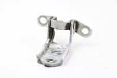 Петля двери передней правой верх Nissan Juke (YF15) 2010-2019 824211KA0A (23884)