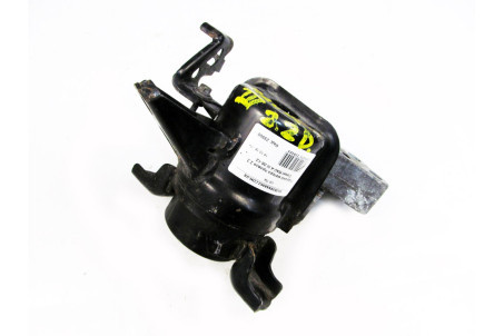 Подушка мотора правая 2.2 Diesel Toyota RAV-4 III 2005-2012 1230526071 (23900)