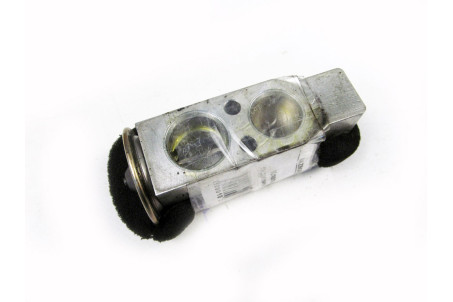 Клапан испарителя кондиционера Toyota RAV-4 III 2005-2012 8851542090 (23904)