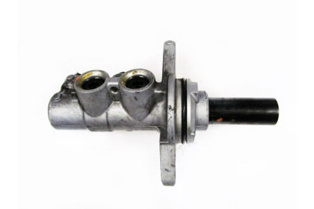 Циліндр гальмівний головний 2.2 Diesel Toyota RAV-4 III 2005-2012 4720142390 (23920)