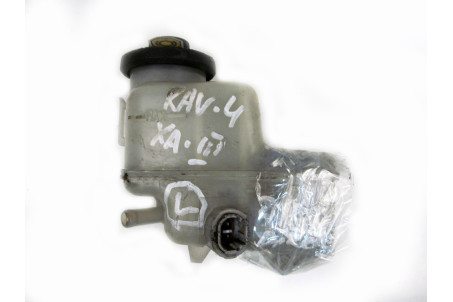 Бачок головного гальмівного циліндра 2.2 Diesel Toyota RAV-4 III 2005-2012 4722042110 (23921)