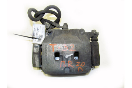 Супорт передній правий D-320 Nissan X-Trail (T32-Rogue) 2014-2021 410014GA0A (23930)