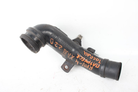 Патрубок интеркулера 2.2 Diesel Toyota RAV-4 III 2005-2012 1736226010 (23963)