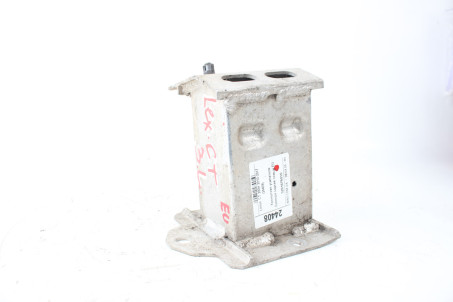 Кронштейн усилителя бампера задний левый EU Lexus CT 200H 2010-2017 5201676010 (24408)