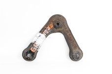 Кронштейн передньої балки правий Mitsubishi Grandis 2004-2010 MR594322 (24736)