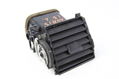 Дефлектор торпедо LH Toyota Auris 2006-2012 5566012360B0 (25654)