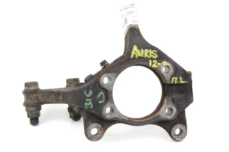 Кулак поворотний лівий під ABS Toyota Auris 2012-2020 4321205090 (25697)