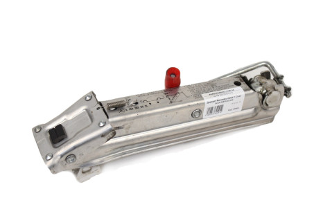 Домкрат Mercedes W203 C Class 04-08 MERCEDES A2035830315 (25860)