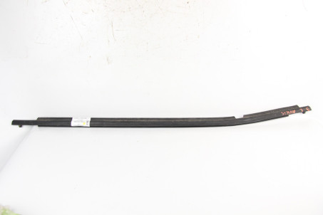 Молдинг скла двері задній лівий Toyota Auris 2006-2012 7574012381 (25908)