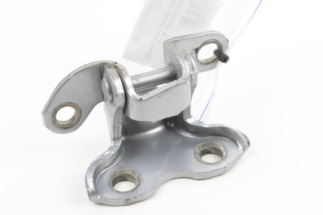 Петля двери задней левой верх Toyota RAV-4 IV 2012-2018 6876020122 (26114)