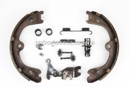 Механизм тормозной левый Infiniti QX70/FX 2013-2017 440101CA6A (26338)