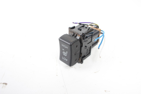 Кнопка подогрева сидения RH Subaru Forester (SJ) 2012-2018 83245SG000 (26374)