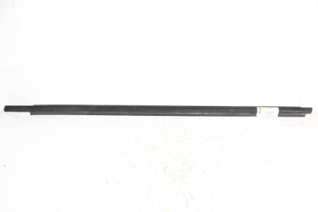 Молдинг стекла двери передний левый Toyota RAV-4 II 2000-2005 7571242040 (26532)